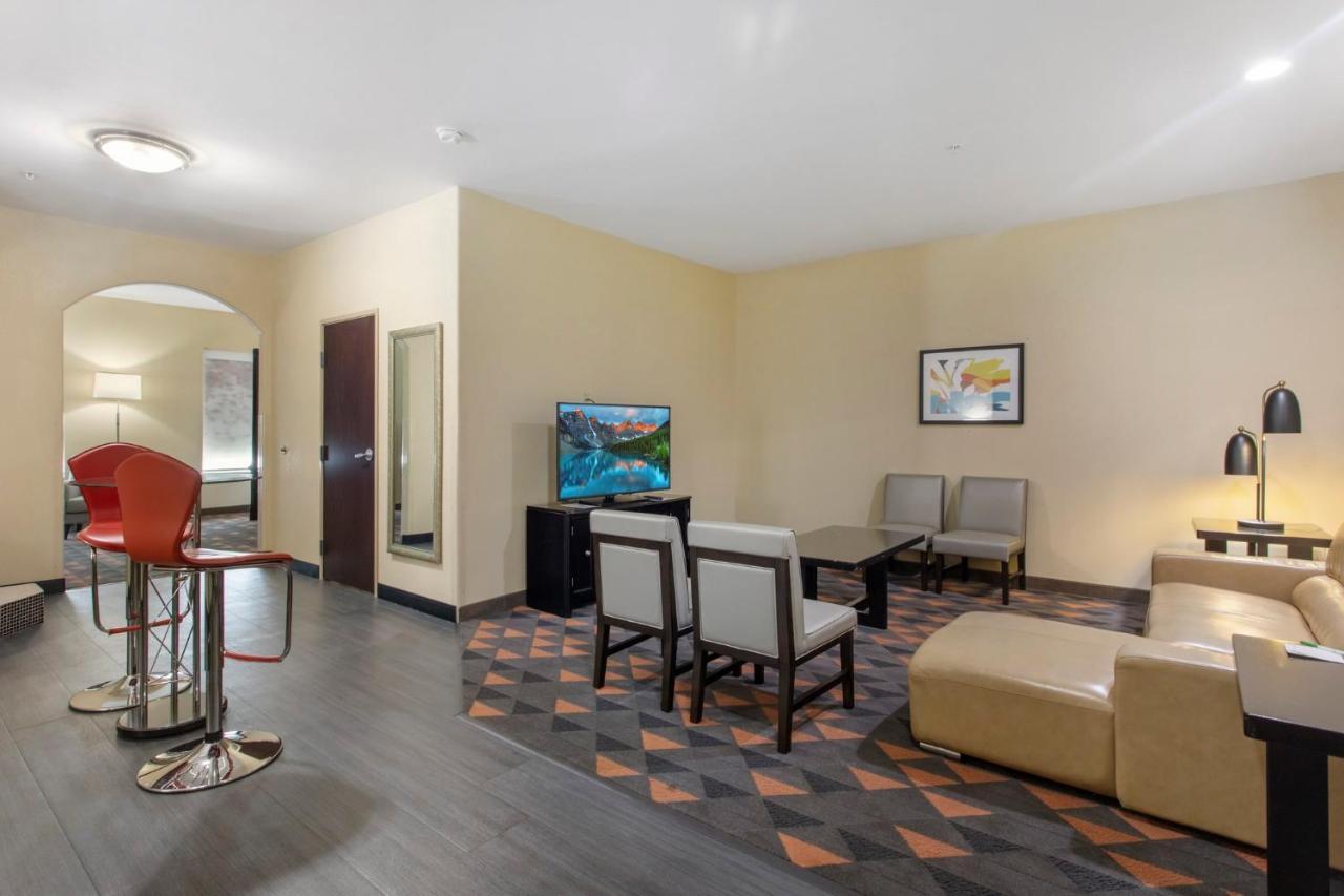 Holiday Inn Hotel & Suites Waco Northwest By Ihg Bellmead Eksteriør bilde